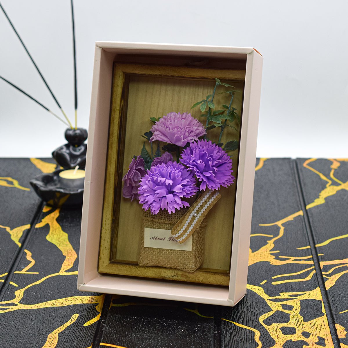 Aranjament floral elegant, flori de sapun, D4085, Mov