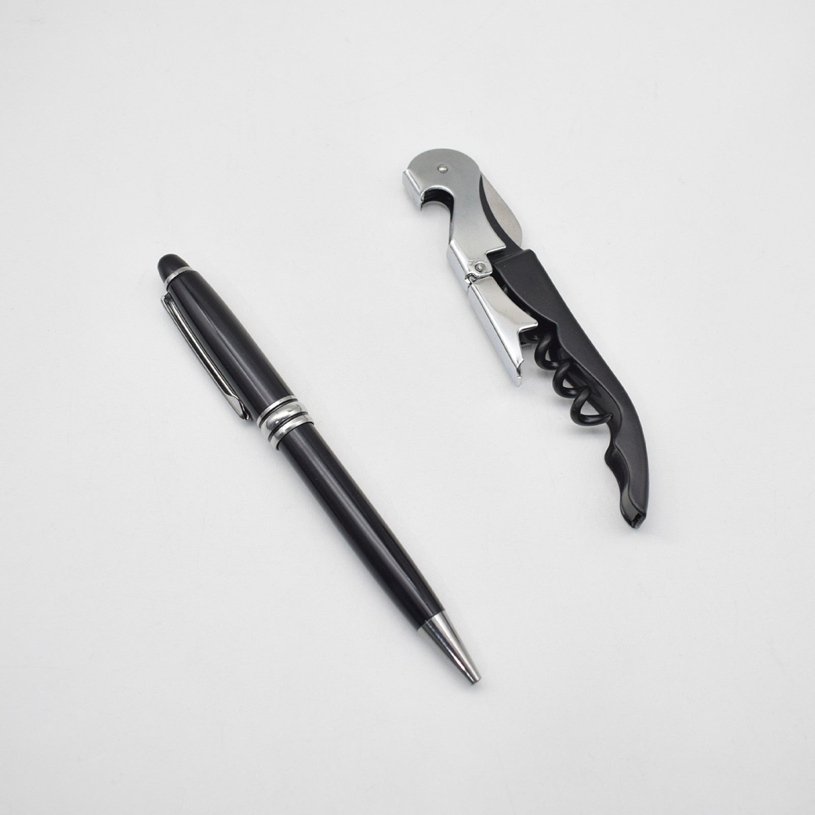 Set 3 piese (pix, portcard, breloc) + Set 2 piese (pix, tirbușon) ❘ D5250/D5246