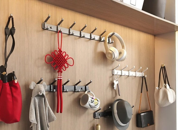 Cuier de perete modern cu 6 cârlige duble, 49 × 6.5 × 3.5 cm, Aluminiu, Gri ❘ D6168